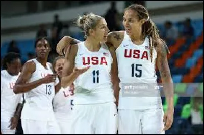 Brittney Griner et Elena Delle Donne ont toutes deux été draftée lors de la même draft, celle de 2013.