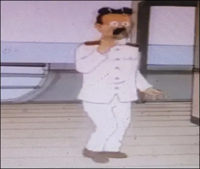 Qui est la personne que les ravisseurs aperçoivent trois fois  ?