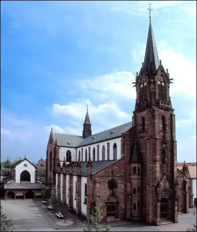C'est un lieu de pèlerinage que la basilique Notre-Dame-de-Marienthal située à Haguenau :