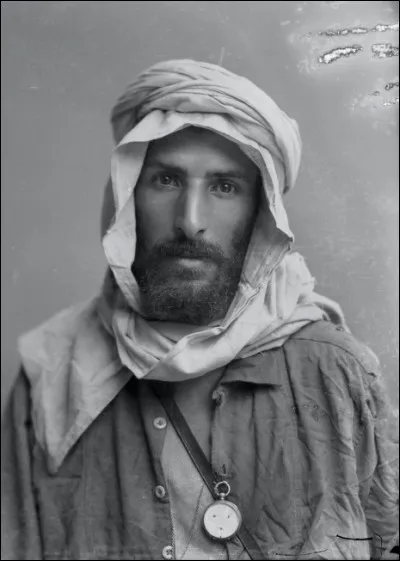 Pierre Savorgnan de Brazza est un explorateur italien, naturalisé français, né à Rome en 1852. Devenu officier de marine il a ouvert la voie à la colonisation française en Afrique centrale. C'est en son honneur que Brazzaville porte son nom. De quel pays cette ville est-elle la capitale ?