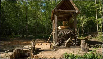 Le moulin à eau du château de Guédelon, ça sonne bien comme nom, il y a même la particule, mais où est-il ?