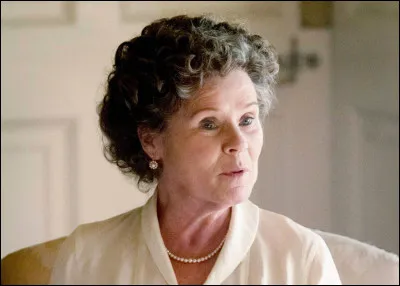 Quel personnage est joué par Imelda Stauton ?
