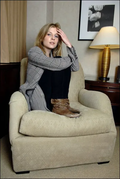 Quel personnage est interprété par Clémence Poésy ?