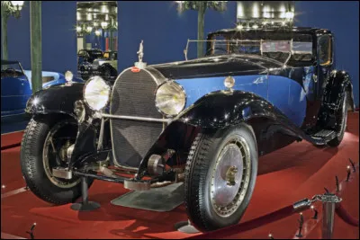 Également à Mulhouse nous pouvons visiter le musée de l'Automobile, le plus grand du monde. Plus de 400 voitures historiques sont proposées. Mais quelle est la marque principale ?