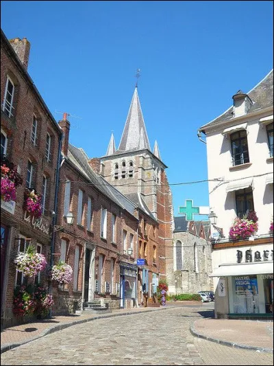 Petite ville de 2 500 habitants du département de l'Aisne, située dans la Thiérache :