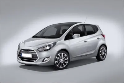 Les voitures coréennes se font discrètes sur nos routes et sur un marché en pleine perdition, ce nombre n'augmentera pas. Quel est ce véhicule à vocation familiale ?