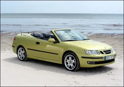 Cette voiture scandinave est l'un de mes derniers souvenirs de la marque au griffon avant d'être abandonnée par General Motors. Comment s'appelle cette voiture ?