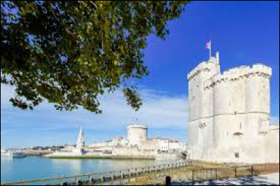La Rochelle se trouve en Vendée.