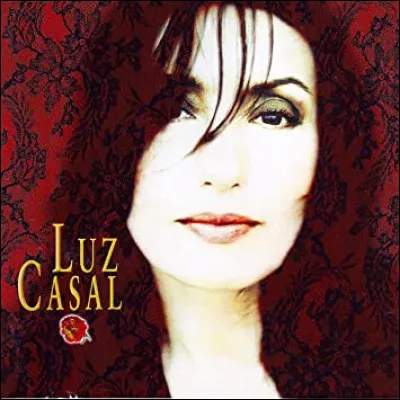 Cas comme Casal : quelles chaussures vous rappellent inexorablement Luz Casal ?