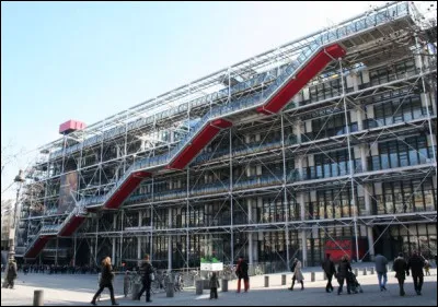 Toujours à Paris arrive en sixième position le centre Pompidou ! Mais quel est son nom entier ?