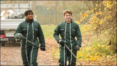 Comment Joris et Val appellent-ils leurs travaux d'intérêt général ?