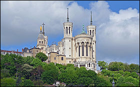 Question facile : où se trouve la Basilique Notre-Dame de Fourvière ?