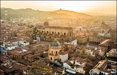 Bol comme Bologne : dans quelle région italienne est située Bologne ?