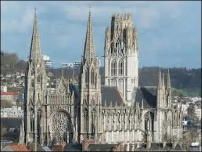 La cathédrale Notre-Dame est le monument le plus prestigieux de :