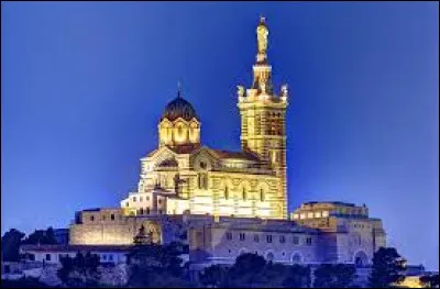 La jolie basilique Notre-Dame de la Garde se trouve à :