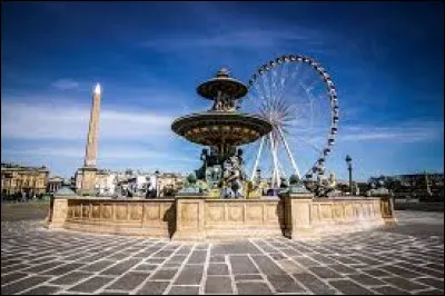 Marchons sur la place de la Concorde à :