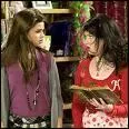 Quel personnage interprte-t-elle dans Les Sorciers de Waverly Place ?