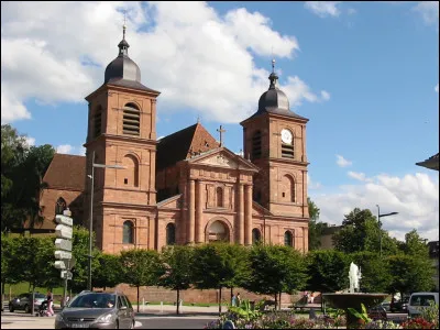 Comment s'appelle cette ville, sans doute la moins connue de tout le voyage ?