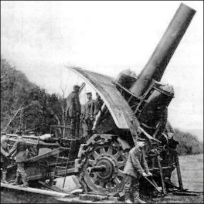 Comment &eacute;tait surnomm&eacute; le canon allemand 42-cm kurze Marinekanone 14, utilis&eacute; pendant la Premi&egrave;re Guerre mondiale ?