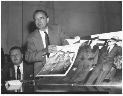 Avec son discours du 9 février, le sénateur Joseph McCarthy lance la "chasse aux sorcières" pour exclure les "communistes" ou supposés tels de l'administration américaine. C'était en ...