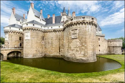 Comment s'appelle ce château ?