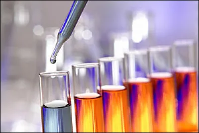 Si vous jetez du chlorure de potassium sur du feu, de quelle couleur deviendra-t-il ?