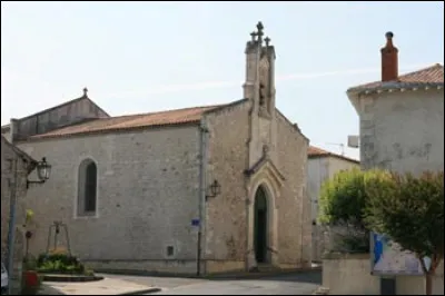 Petite ville de 2 800 habitants du département de la Charente-Maritime, située dans la périphérie de La Rochelle :