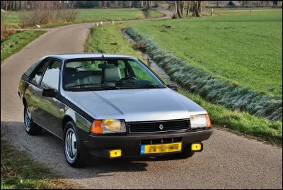 Au Moyen Âge, en Espagne, la charte garantissant les privilèges et les libertés d'une ville avait pour nom...