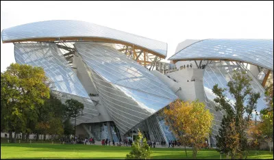 La vingt-troisième place de ce classement revient à la fondation Louis-Vuitton ! Quand a-t-elle été inaugurée ?
