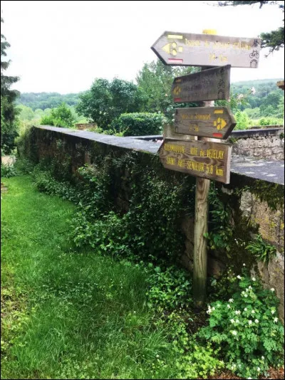 Bien plus qu'un site aujourd'hui propice aux tourniquets à cartes postales, les bastides ont tenu un rôle politique et social de 1er ordre : lequel ?