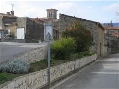 Nous terminons notre balade dans l'Aude, à Villebazy. Nous sommes dans l'ancienne région ...