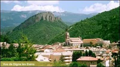 Digne-les-Bains est la pr&eacute;fecture d'un d&eacute;partement comprenant le mot "Alpes".
