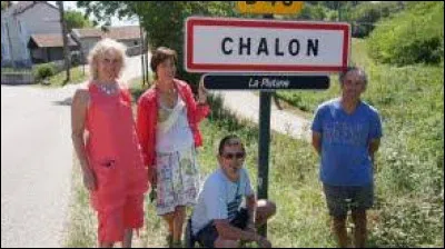 Chalon et Ch&acirc;lons sont deux &eacute;critures diff&eacute;rentes pour une seule et m&ecirc;me ville.