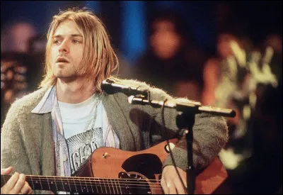 Ce guitariste américain, auteur-compositeur-interprète et fondateur du groupe Nirvana en 1987, c'est ... Cobain.