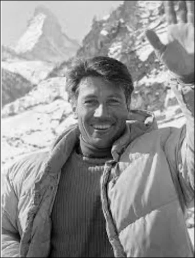 Cet alpiniste italien, connu pour ses premières dans les Alpes réalisées dans les années 50 et 60, célèbre pour ses ascensions audacieuses, c'est ... Bonatti
