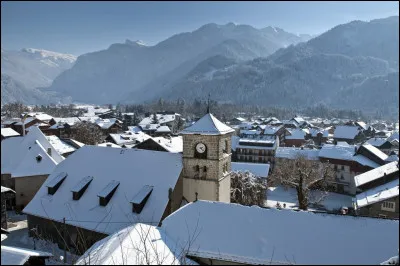 Sa comme Samoëns : dans quel département est située cette petite station de sports d'hiver ?