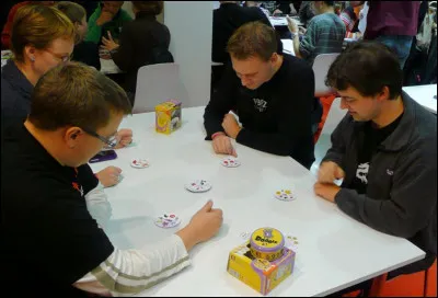 Jusqu'à combien de joueurs peut-on jouer ?