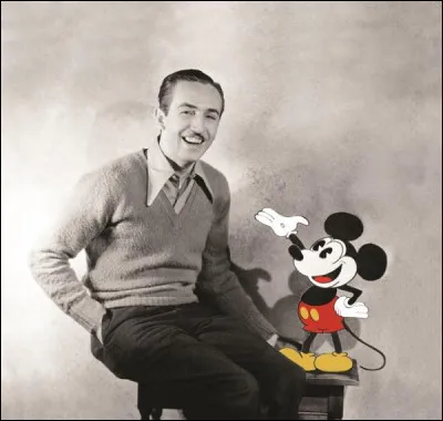 Pour finir, quel est le nom complet du fondateur de Walt Disney Company ?