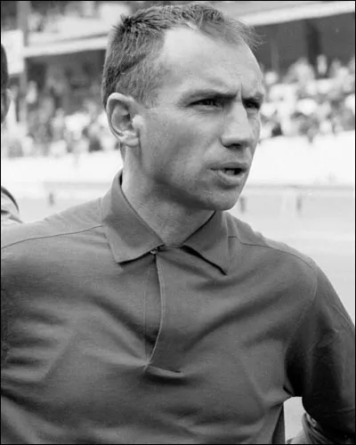 Ce pilote automobile belge, vainqueur de plusieurs courses en catégorie sport à la fin des années 50, du Tour de France Automobile en 1960, pilote chez Ferrari en F 1 entre 1960 et 1963, c'est ... Mairesse