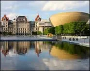 Albany est la capitale de quel Etat ?