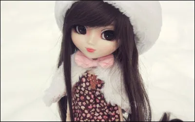 Quelle chanteuse intervenait très régulièrement dans l'émission télévisée "La poupée de sucre" ?