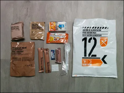 Côté nourriture, et oui même pendant une invasion de zombie il faut bien se restaurer, j'ai quatre sachets de rations comme sur l'image. Combien de temps dure une ration ?