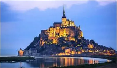 La Basse Normandie abrite quelle ville "flottante" ?