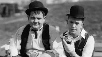 De Laurel ou de Hardy, lequel est le plus jeune ?