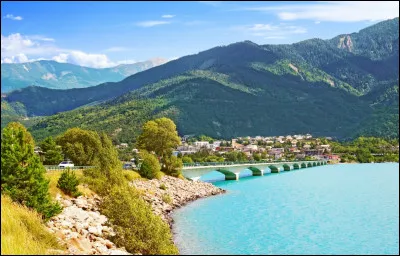 Les Hautes-Alpes sont associées au numéro...