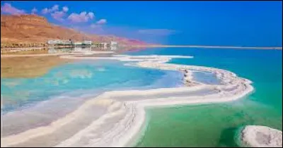 Parmi ces mers et lacs d'Israël, lequel est le plus salé ?
