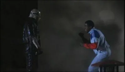 Le dernier Vendredi 13 des annes 80 se droule en partie sur un bateau puis dans la ville de :