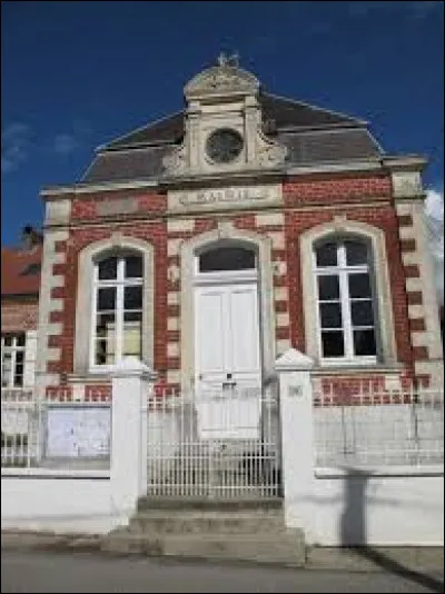Commune des Hauts-de-France, dans l'arrondissement de Montreuil-sur-Mer, Bernieulles se situe dans le d&eacute;partement ...
