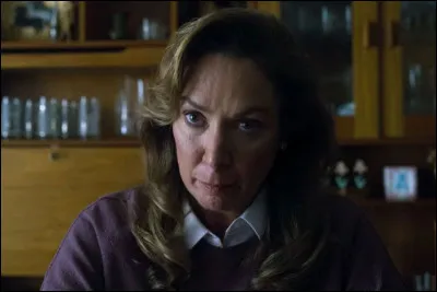 Quel est le personnage joué par Elizabeth Marvel ?