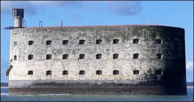 Le fort se situe en Charente-Maritime.